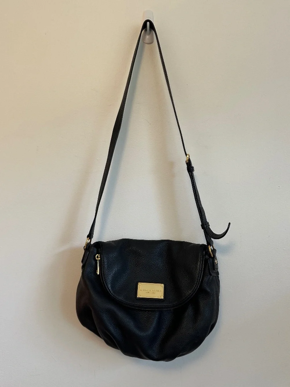 Marc by Marc Jacobs Classic Q Natasha Crossbody Bag in Black Pebbled Leather